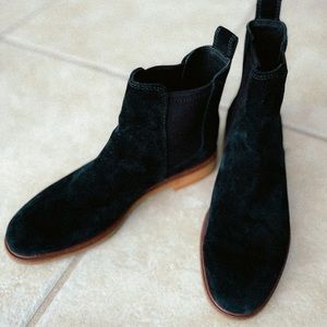 Clarks Chelsea Boots - size 8.5
